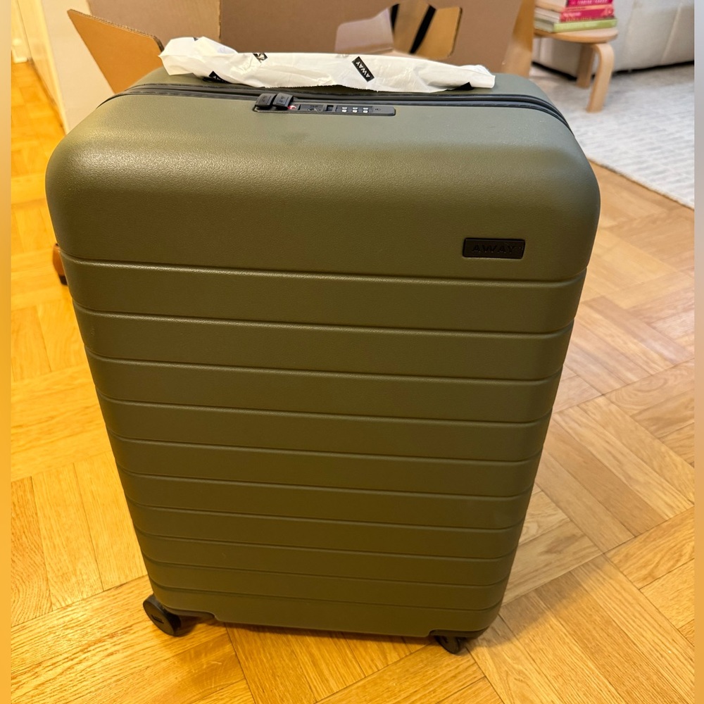 NEW Away Suitcase in Oliver green